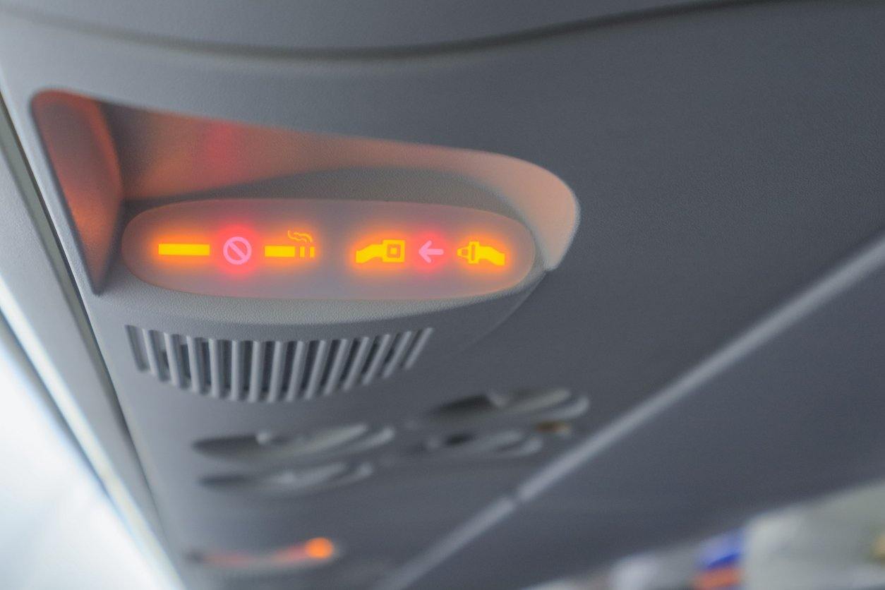 How to Stop Worrying About Nicotine Withdrawal While Traveling with Vape - Velvet Cloud