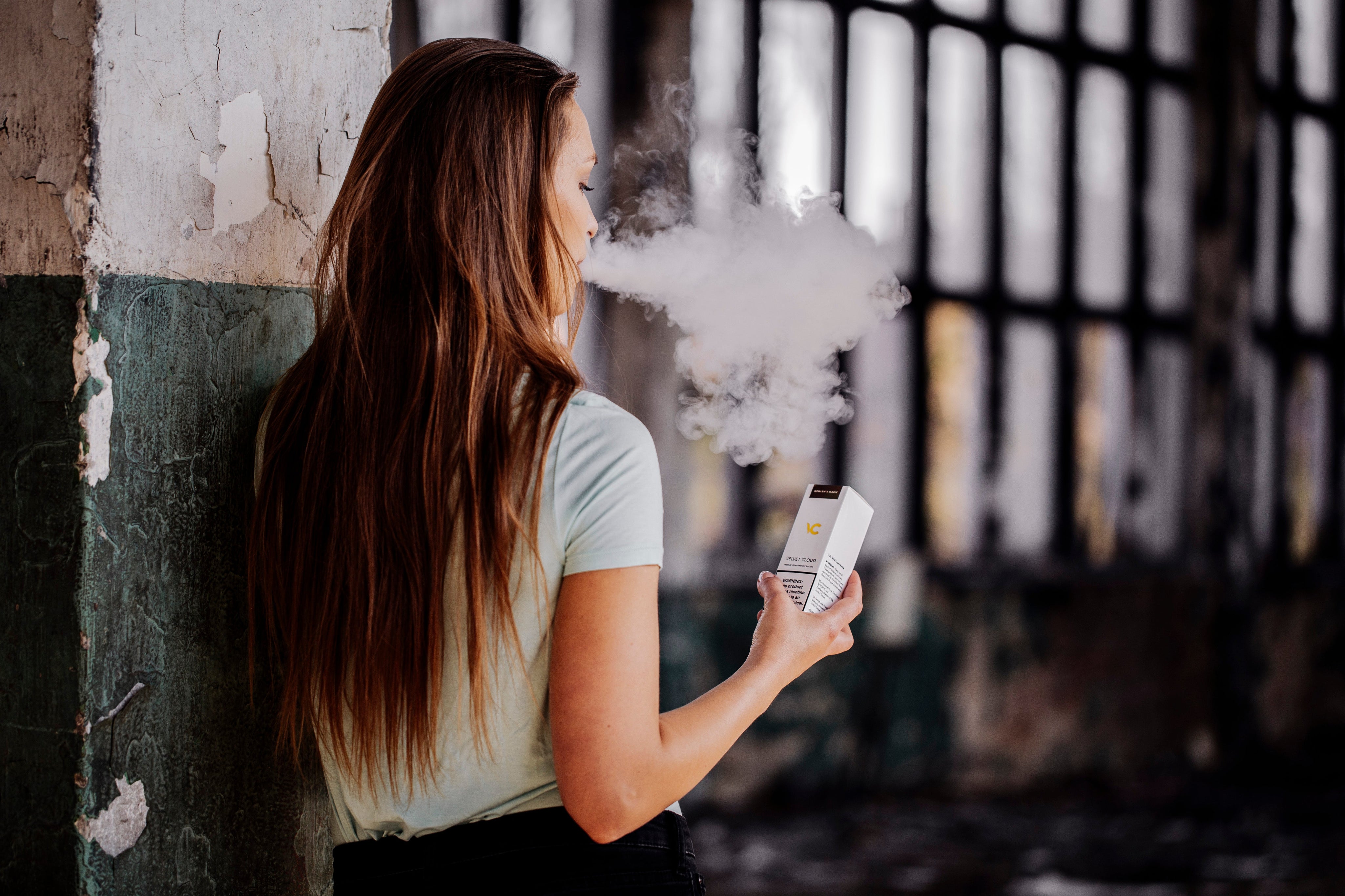Traditional vs. High VG & 100% VG E-Liquid: A Beginner's Guide to Clea Velvet Cloud Traditional vs. High VG & 100% VG E-Liquid: A Beginner's Guide to Clea Velvet Cloud