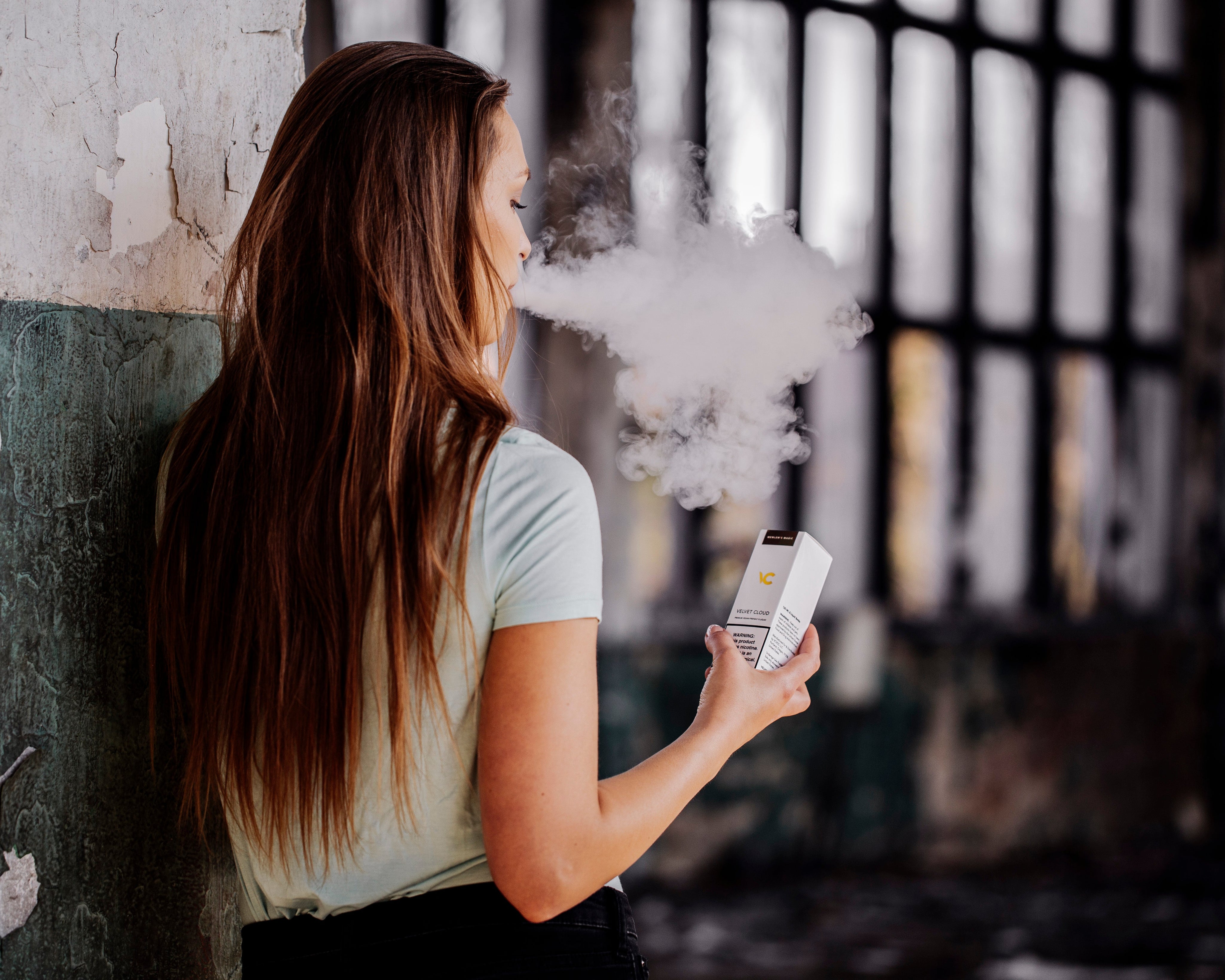 Traditional vs. High VG & 100% VG E-Liquid: A Beginner’s Guide to Cleaner Vaping